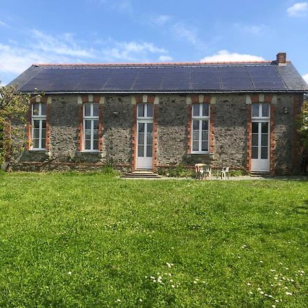 Gite -Belle Maison Dans Une Ancienne Ecole-Tarif Reduit Hors We ! Chanzeaux Exterior foto